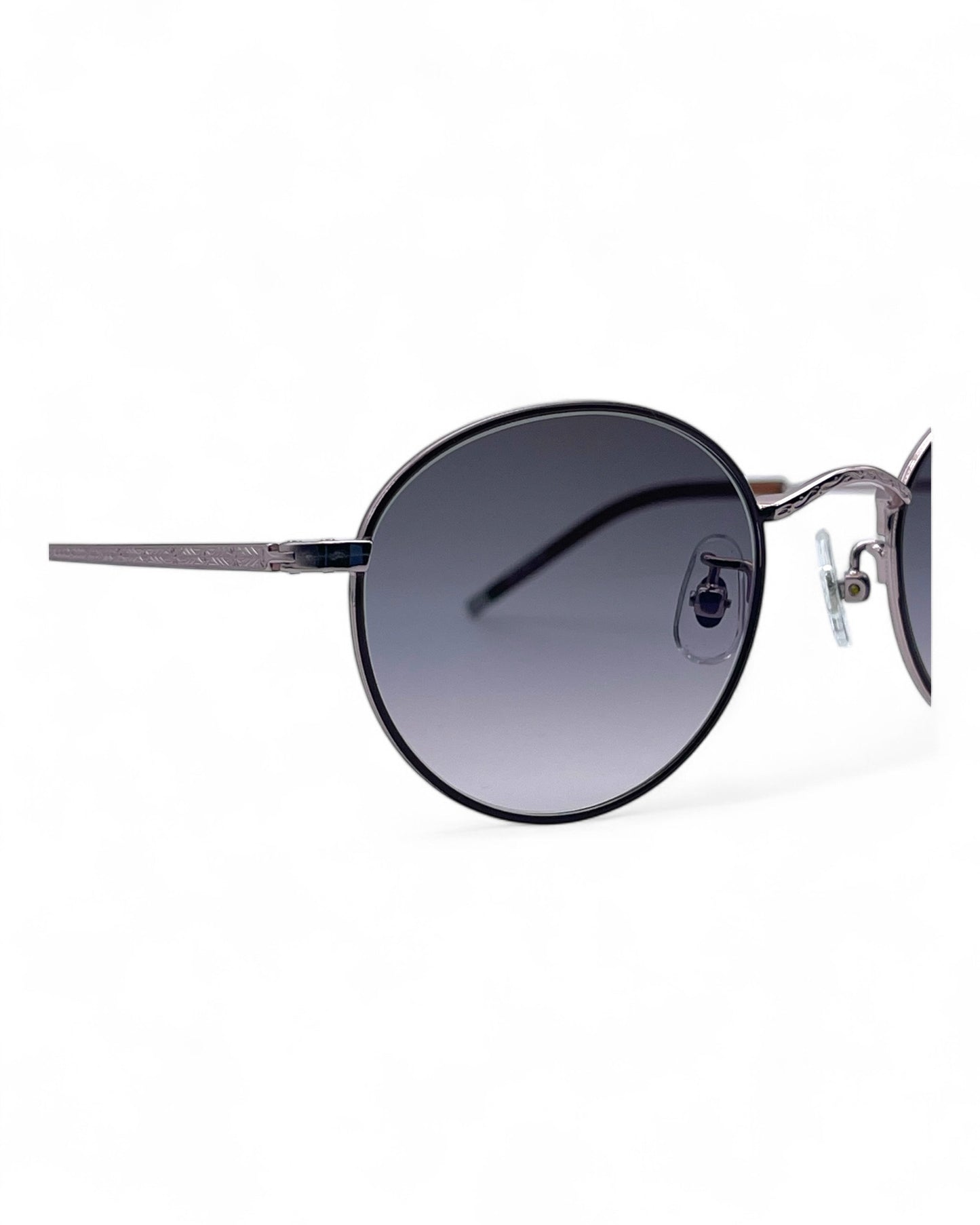 【ID】ATTRACT BROWN/クイーンズ